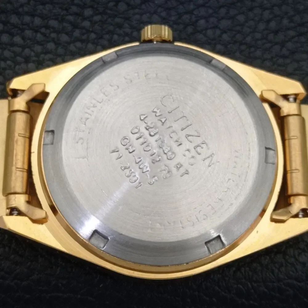 Vintage 1983 Citizen Automatic Mens Gold Watch W/daydate & Red accents